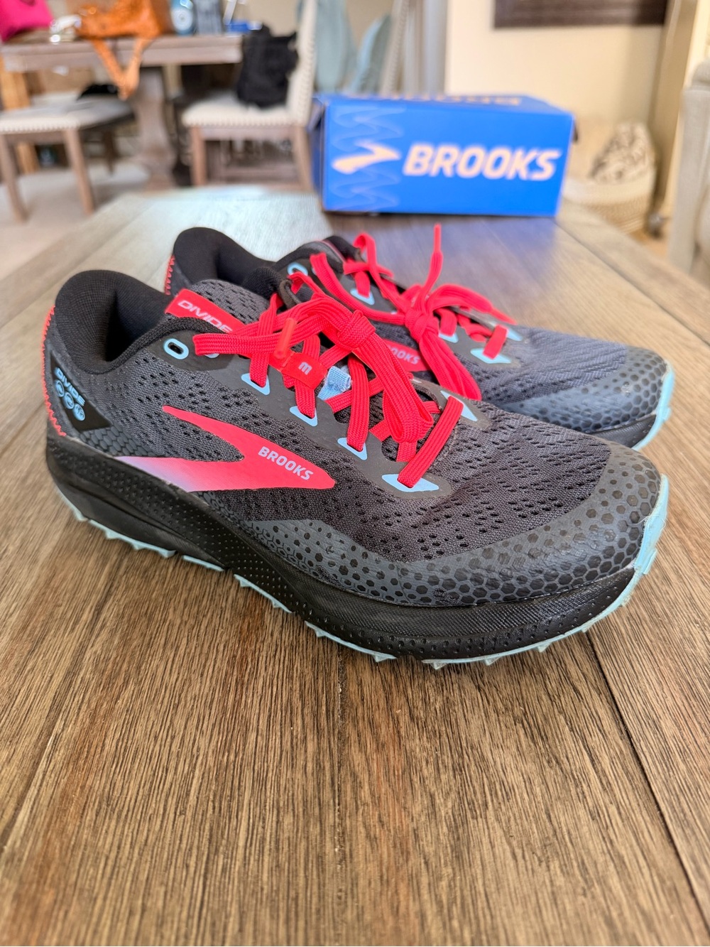 Brooks Women’s Divide 3